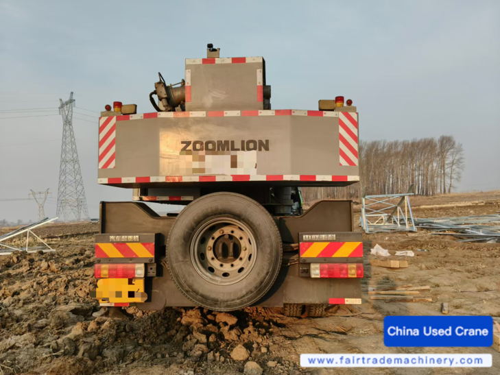شراء رافعة Zoomlion ZTC251VE562 مستعملة / 1